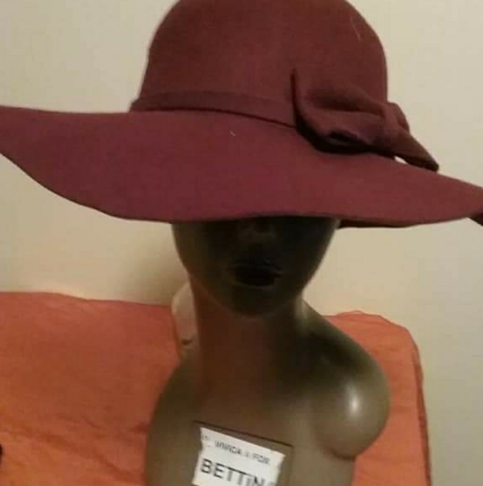 Hat - Picture 2 of 3